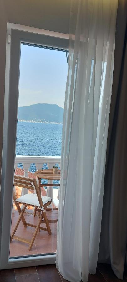 La Casa Di Sonja Lägenhet Tivat Exteriör bild