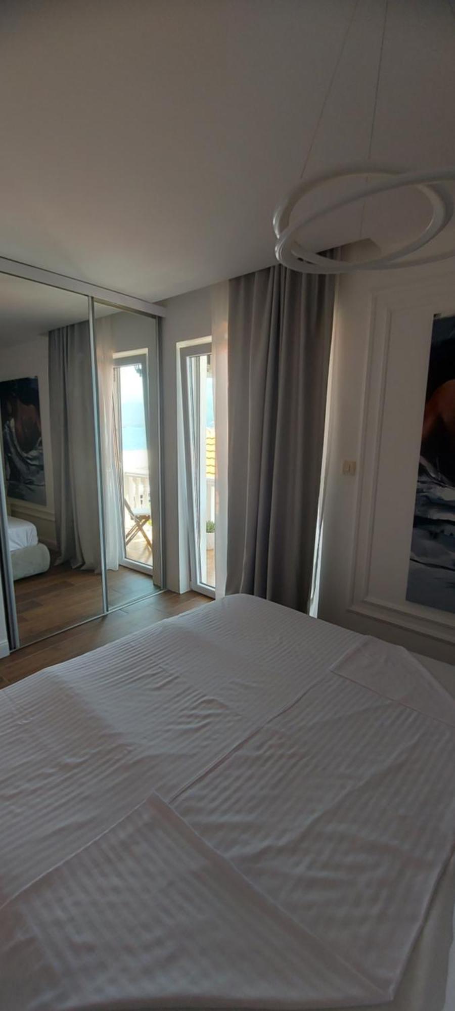 La Casa Di Sonja Lägenhet Tivat Exteriör bild